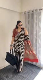 Premium Chanderi Silk Saree with Blouse Piece - Image 4